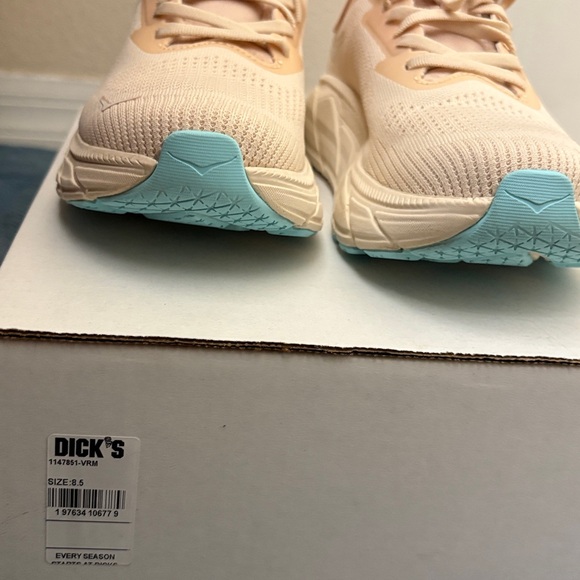 HOKA ARAHI 7 Running shoes - Picture 2 of 7